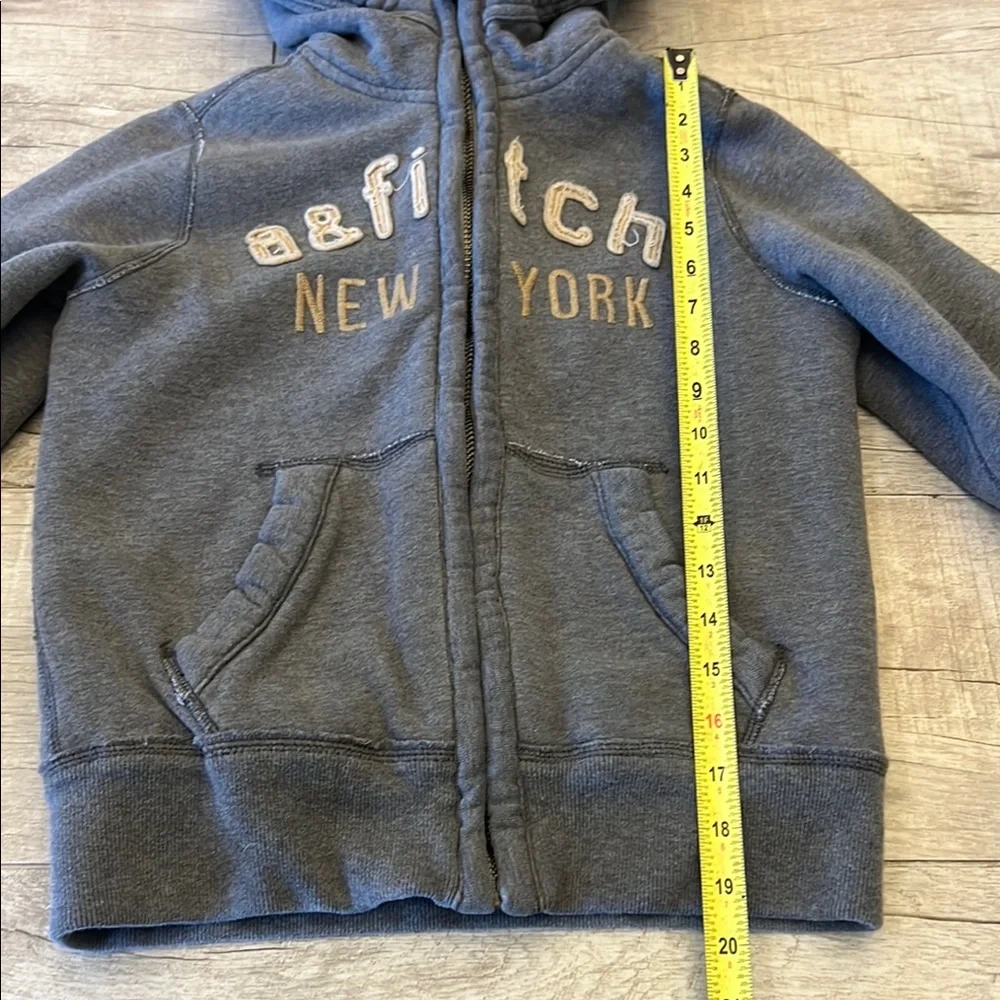 Abercrombie Kids Gray Sherpa Lined Zip-Up Hoodie Jacket with Hood Boy’s‎ Small